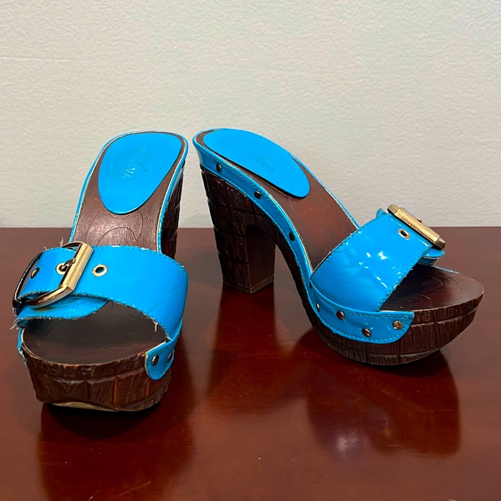 Lady Godiva Studded Platform Slip on Royal Blue Size 6.5